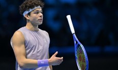 开云体育官网-包含美网完胜ATP总决赛，兹维列夫惊艳四座的词条