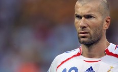 开云体育中国官网-鹈鹕展翅横扫骑士，福克斯高光时刻点燃全场