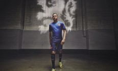 开云在线赛事平台-当岭南铁骑遇上新奥尔良风暴，利拉德的存在感如何重新定义广东队对阵鹈鹕