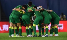 开云体育中国官网-包含中场核心患伤出局，球队调整战术备战重任的词条