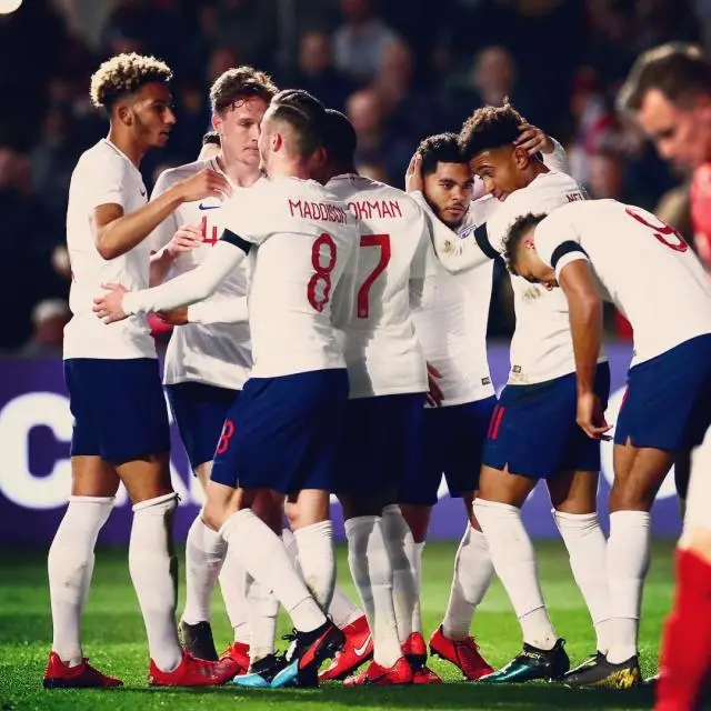 包含日本队碾压英格兰队,波尔高光表现的词条 包含日本队碾压英格兰队,波尔高光表现的词条