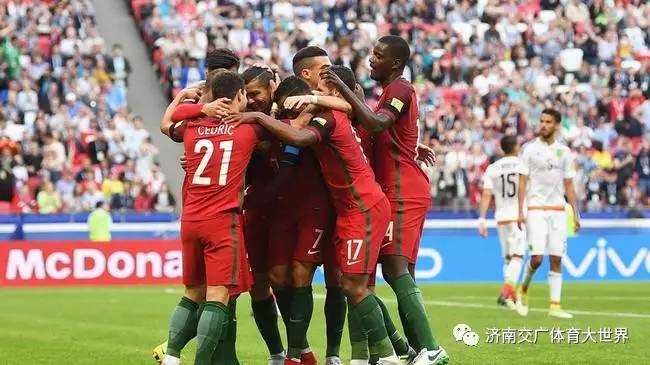 墨西哥翻盘中国，戈麦斯扛起全队