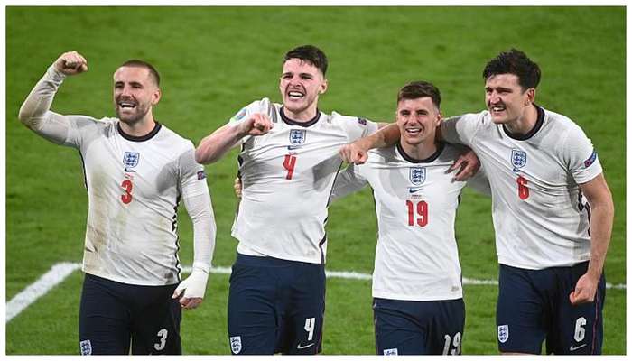 包含波尔多与对手互交白卷，实力相当难分胜负的词条