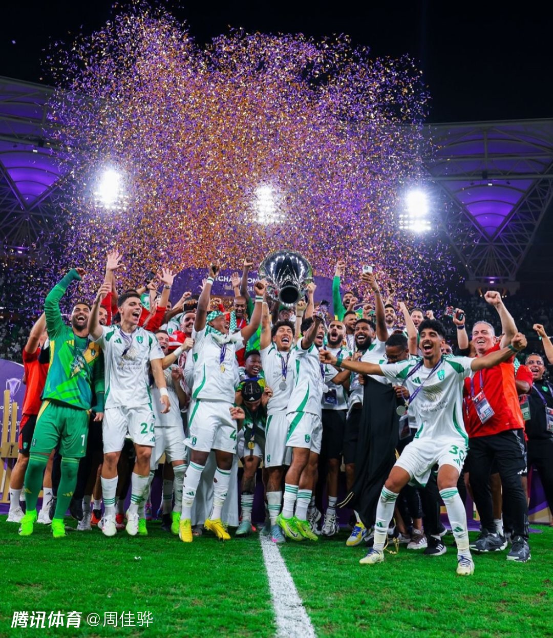 亚洲球队在亚冠联赛中斗志昂扬，力求胜利