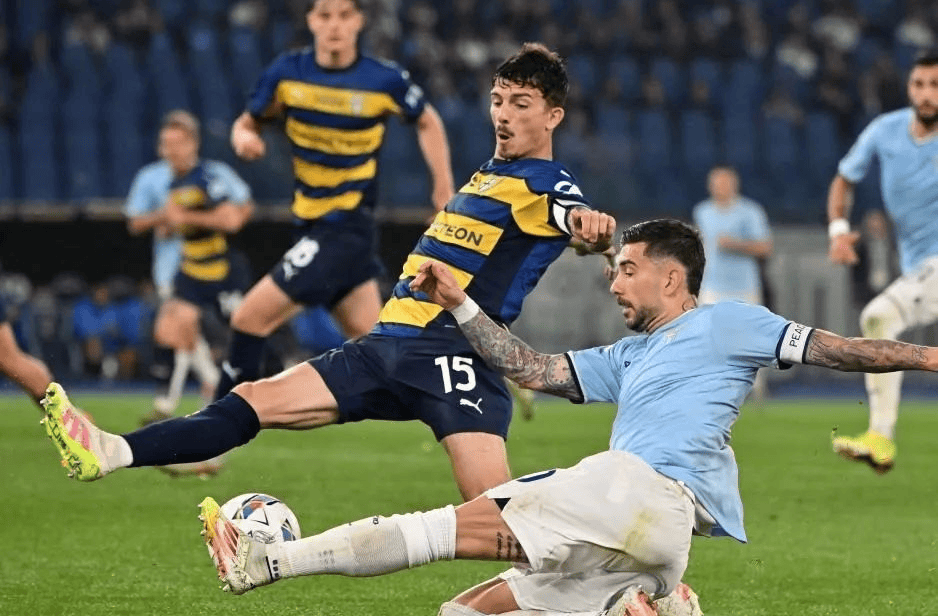 包含罗马vs帕尔马：争夺胜利的激烈对抗的词条