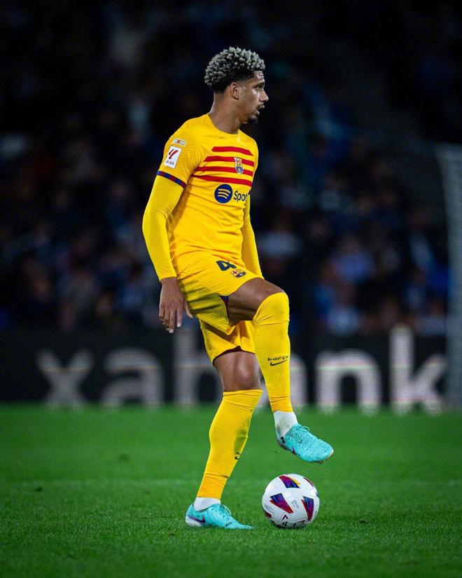 包含法兰克福抢分成功，险胜反超积分榜的词条