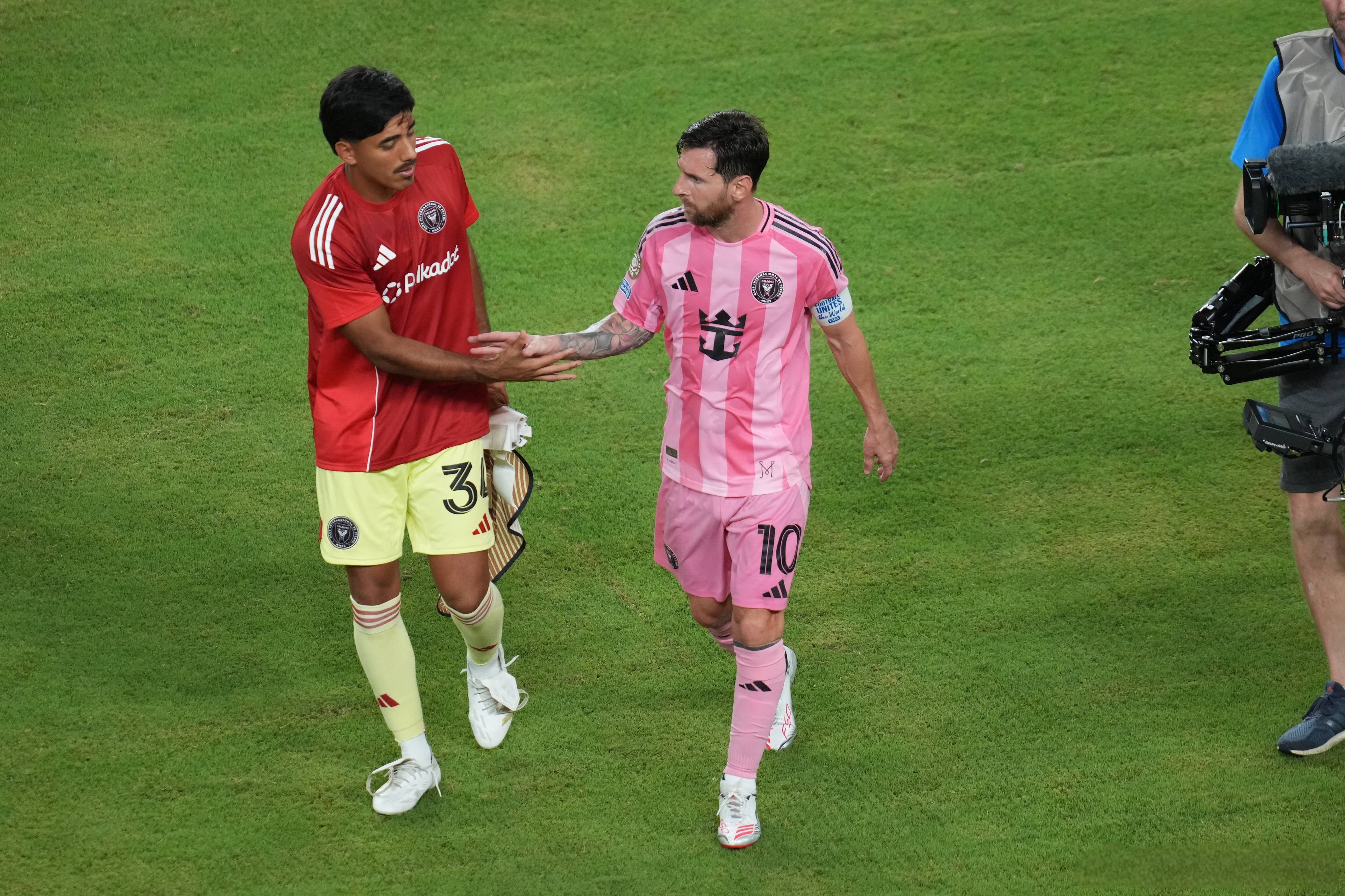 神奇连续进球，成为焦点球员备受关注的简单介绍