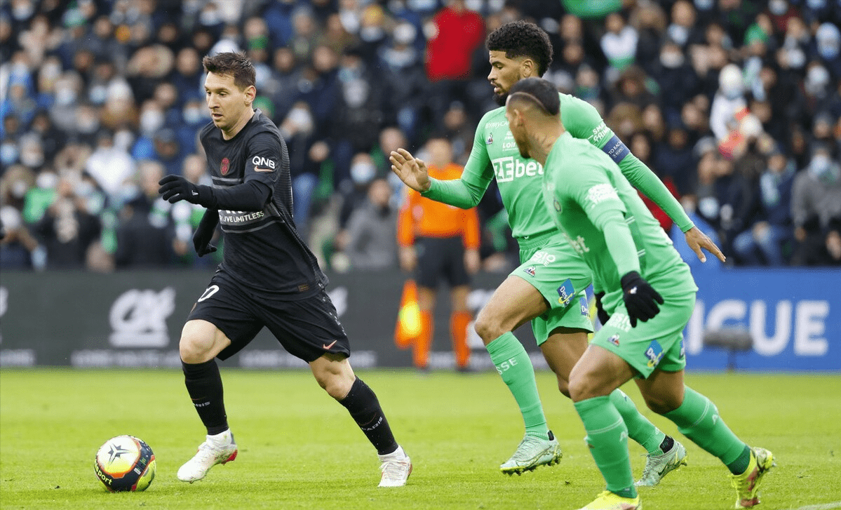 圣埃蒂安客场战胜对手，取得关键胜利