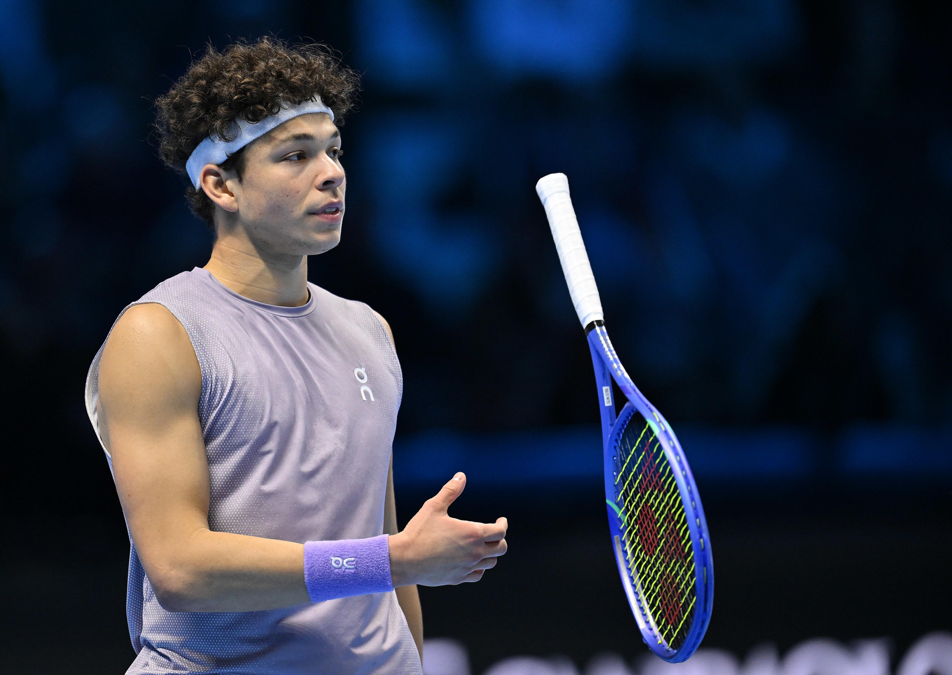 包含美网完胜ATP总决赛，兹维列夫惊艳四座的词条