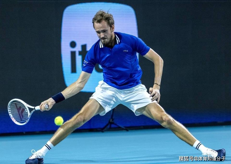 包含澳网鏖战蒙特卡洛大师赛，梅德韦杰夫状态火热的词条