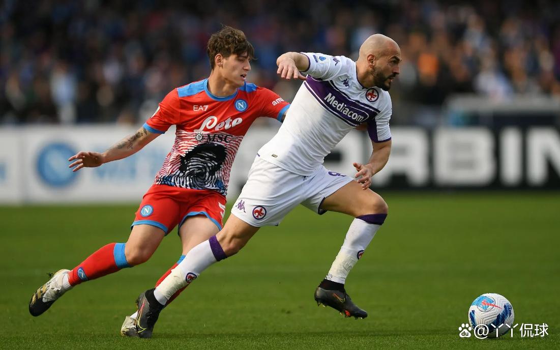 包含佛罗伦萨客场逼平桑普多利亚，保持连胜势头的词条