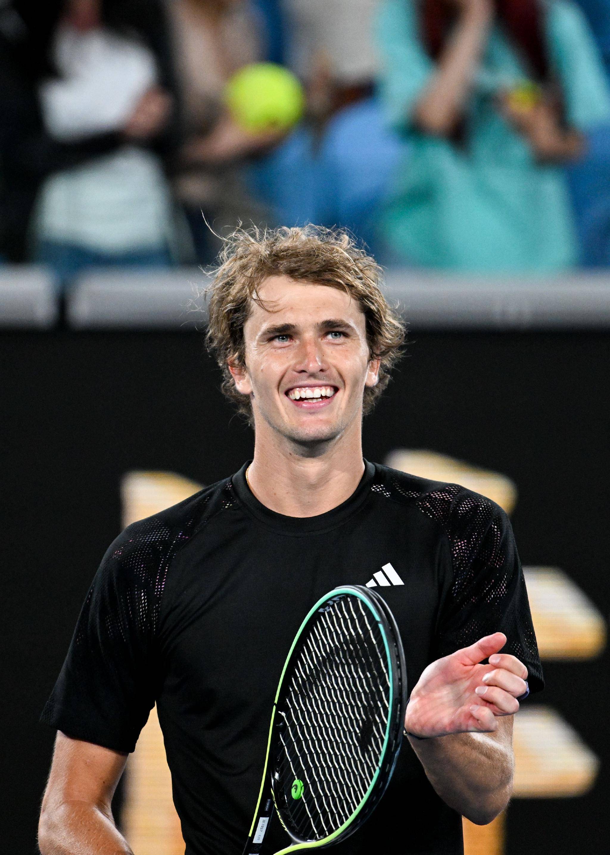 包含温网碾压年终总决赛，兹维列夫惊艳四座的词条