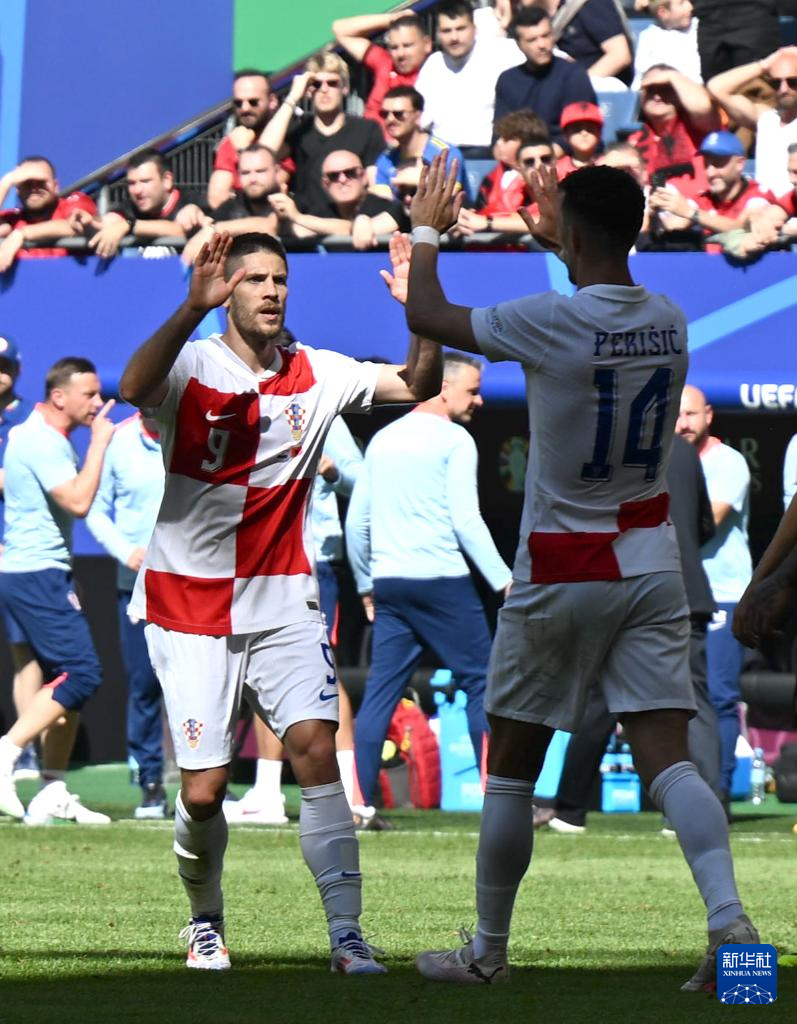 关于克罗地亚队大获成功,晋级欧锦赛半决赛的信息 关于克罗地亚队大获成功,晋级欧锦赛半决赛的信息