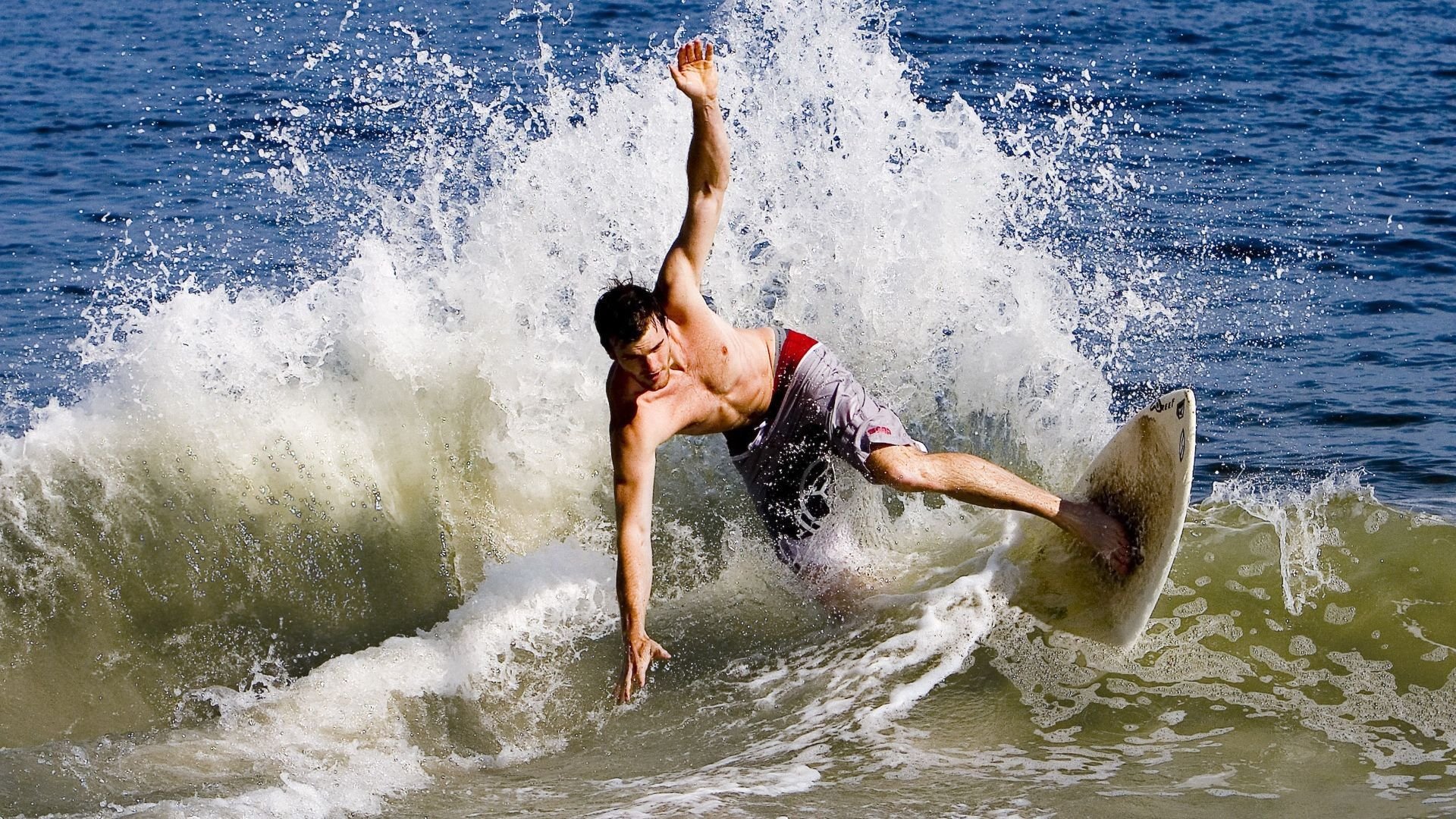 当东方鹏城遇见德州牛仔，恩比德末节风暴改写剧本