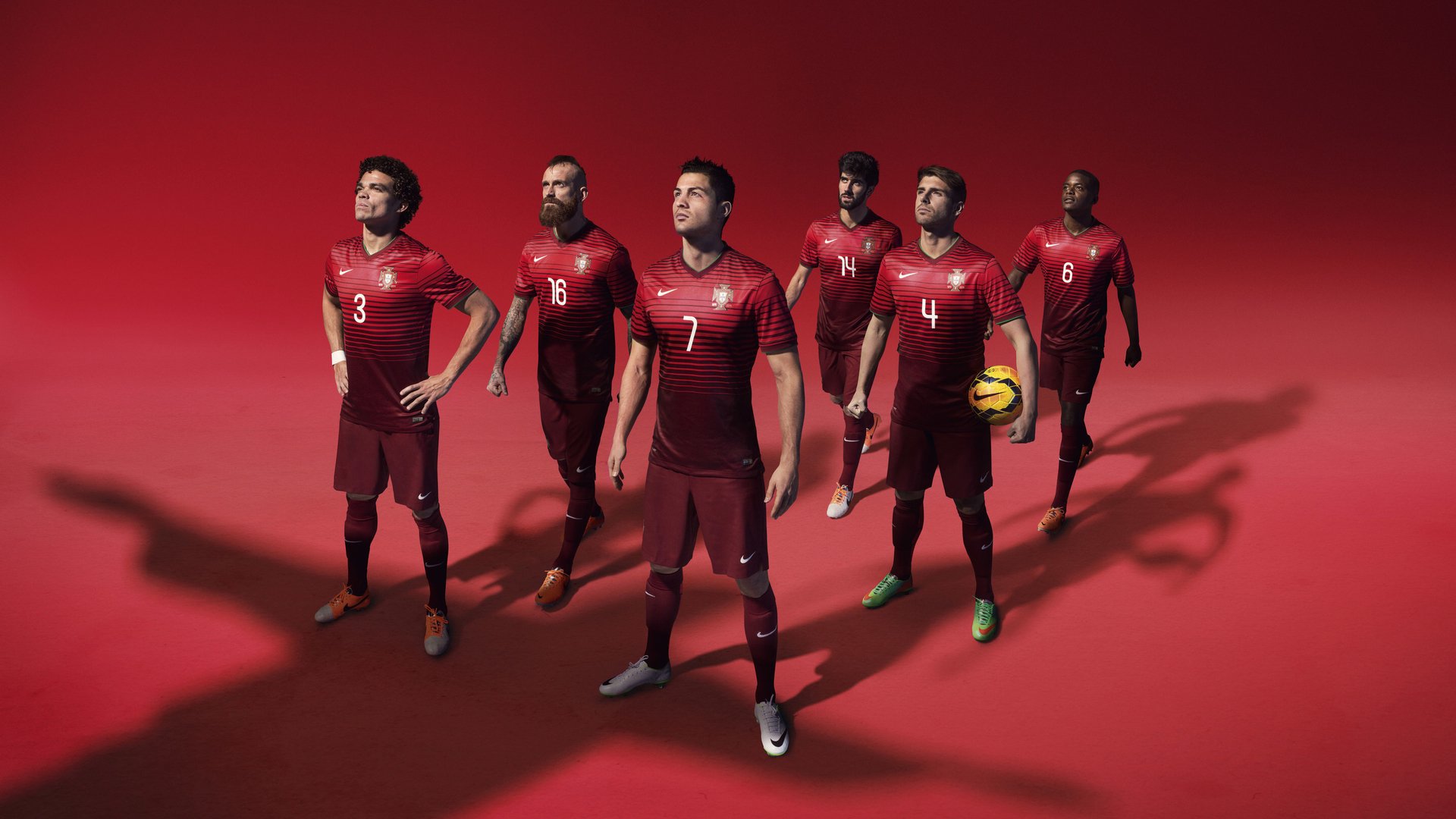 三笘薰魔法时刻定乾坤，乌拉圭一波流带走哥伦比亚的战术启示